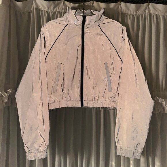 FOREVER 21 SILVER REFLECTIVE ACTIVE SHORTS AND JACKET SET - Picture 8 of 12